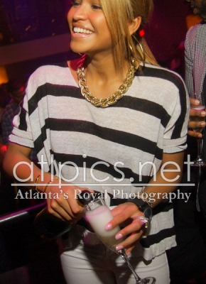 811993586_Bbqc5-L.jpg