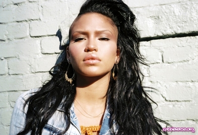 nylonmagjunejuly2011-06.jpg
