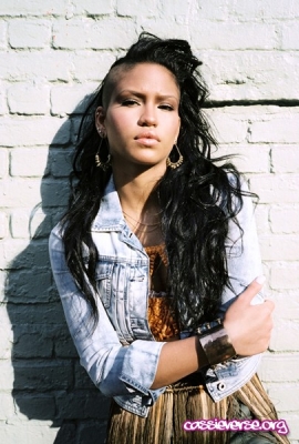 nylonmagjunejuly2011-08.jpg