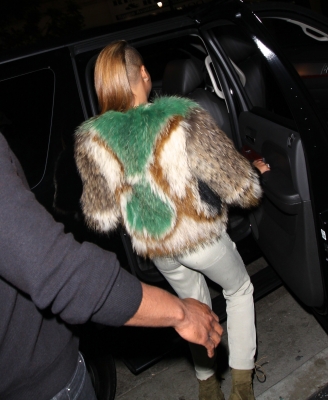 HQ
