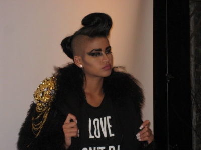 http://ladyartlooks.blogspot.com/2009/08/more-of-cassie-x-dimepiece-electro-love.html
