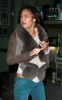 Filename=splashnews_spl17227_007.jpg
Filesize=194KiB
Dimensions=963x1533
Date added=Feb 05, 2008 splashnews_spl17227_007.jpg