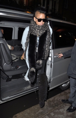 Cassie+Cassie+Spotted+London+3SxpOiVHyXzl.jpg