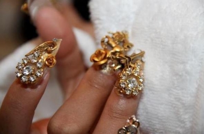 cassienails.jpg