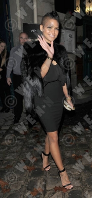 givenchy_celebs_24_wenn3764160_preview.jpg