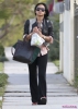 cassie_heading_to_a_nail_salon_in_west_hollywood_gBdVZMl_sized.jpg