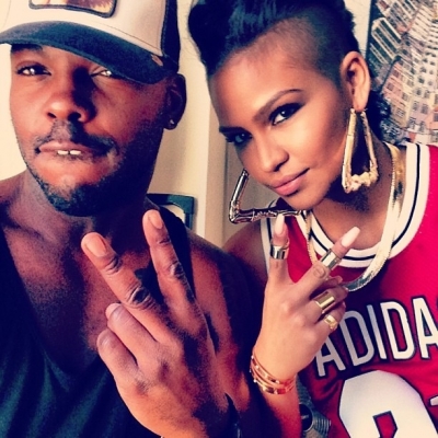 Cassie on set of a photoshoot w/Larry Jarah Sims
