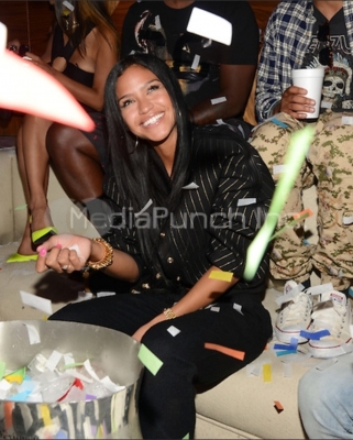Pics via Mediapunch
